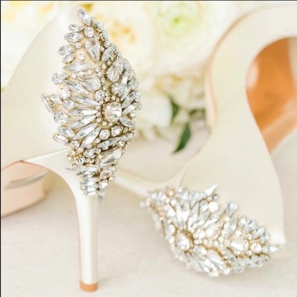 LAST☝️NIB Badgley Mischka Nilla Satin Crystal Heel - Picture 2 of 9